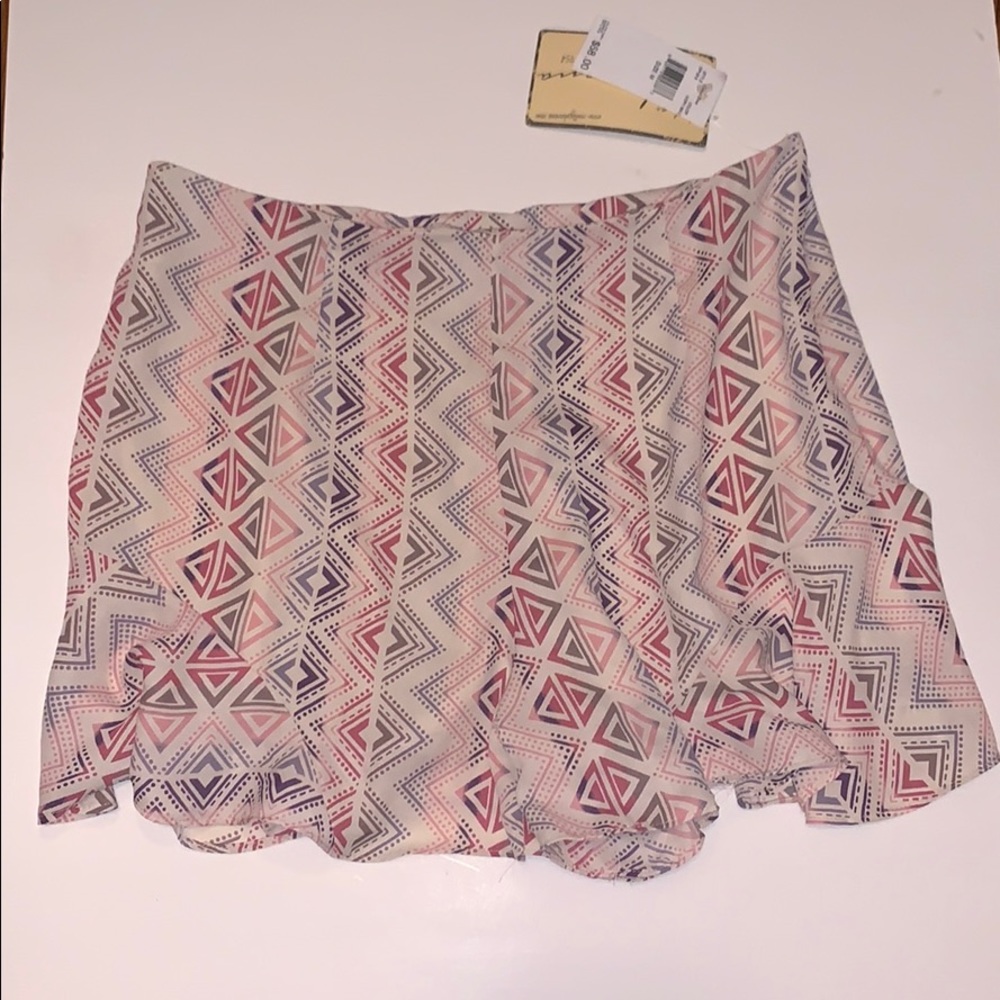 Vintage Havana Shorts Ruffle Multi Size Medium